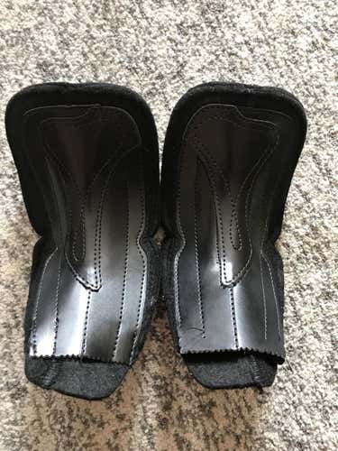 New Graf Felt Tongues