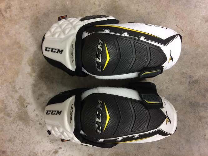 BRAND NEW CCM Ultra Tack Pro Elbow Pads. Size SR M
