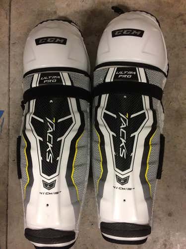 BRAND NEW CCM Ultra Tack Pro. Size SR 16"