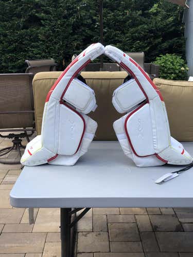 Bauer Goalie Leg Pads Intermediate