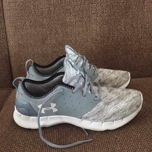 Under Armour Sneakers Size 8