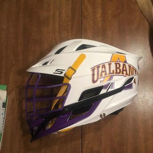MUST GO ASAP!!! MAKE YOUR BEST OFFER!! - Albany Team Issued Cascade S Helmet