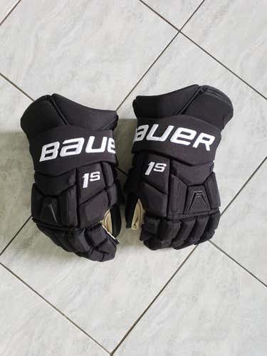 Bauer 1s pro stock Weiss gamers, excellent condition, 14+1