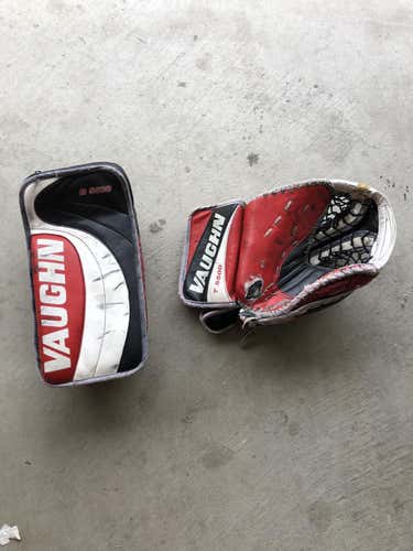 Vaughn Goalie Glove & Blocker Regular Senior