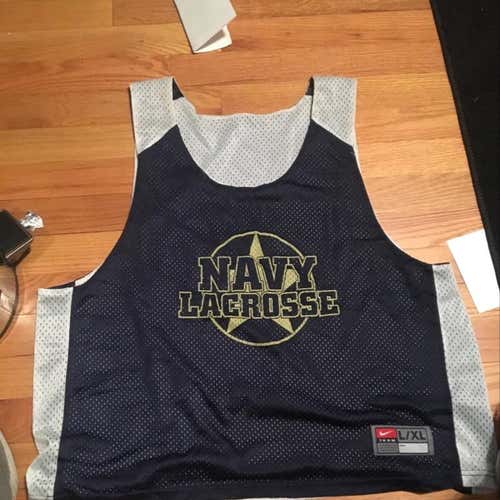 Reversible Navy Lacrosse Pinnie