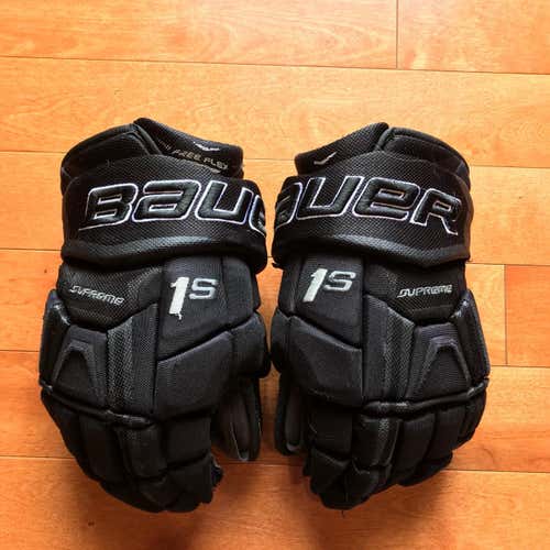 Used Bauer 1s Gloves 13”