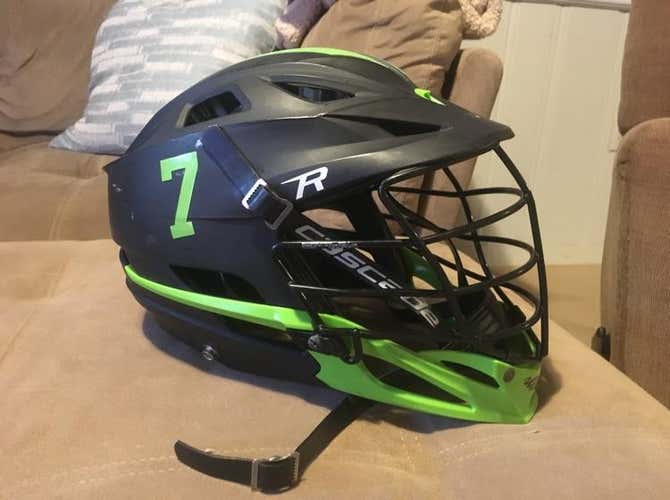 True Lacrosse Cascade R Helmet