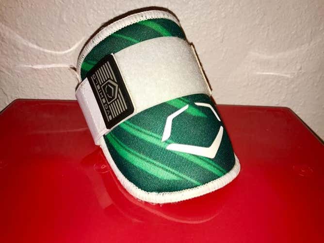 EVOSHIELD ELBOW GUARD
