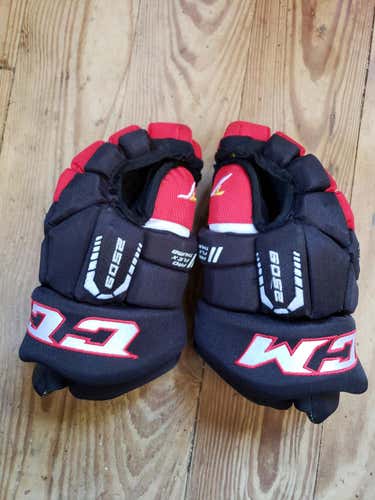Used CCM Tacks 6052 Gloves Senior 13 Red/Black