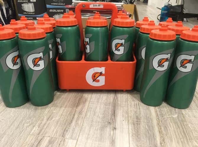 Nari - 15 x Gatorade Bottles & Carrier - Shipping Price
