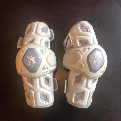 Brine - Lagkin1 King 3 Arm Guards