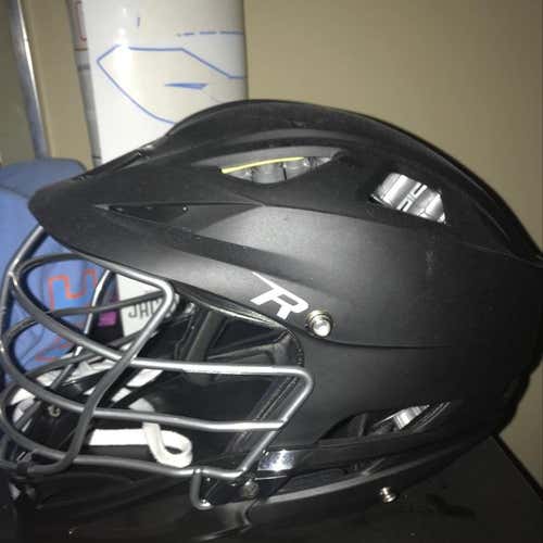 Like new matte black Cascade R