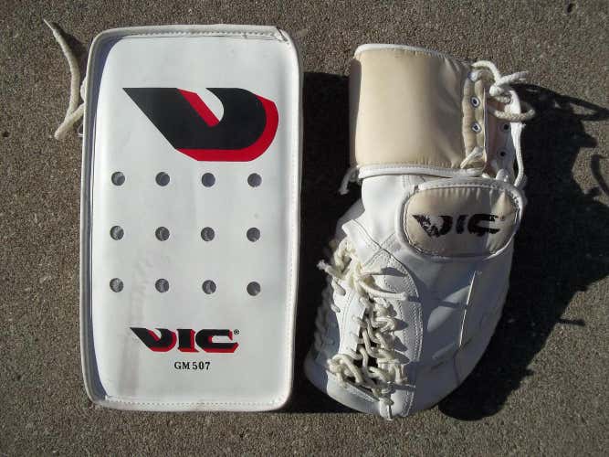 Vintage Goalie Glove &  Blocker Intermediate