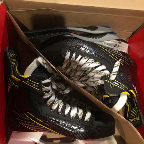CCM Super Tacks Skates - 9.5D