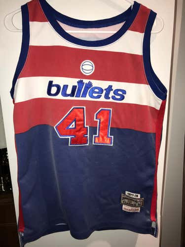 Mitchell & Ness Stitched Wes Unseld Bullets Jersey