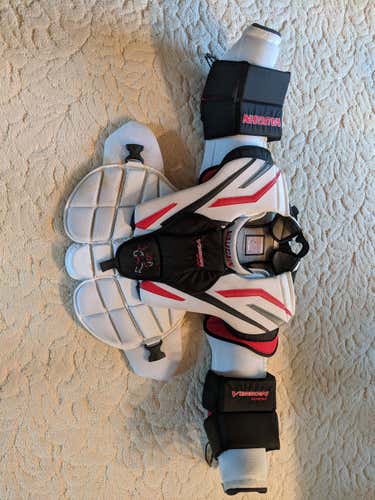 New Vaughn Goalie Chest Protector Senior