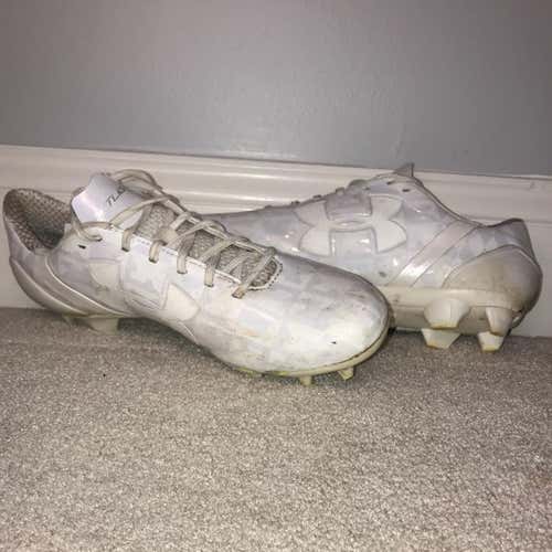 Under Armour Spotlight Cleats