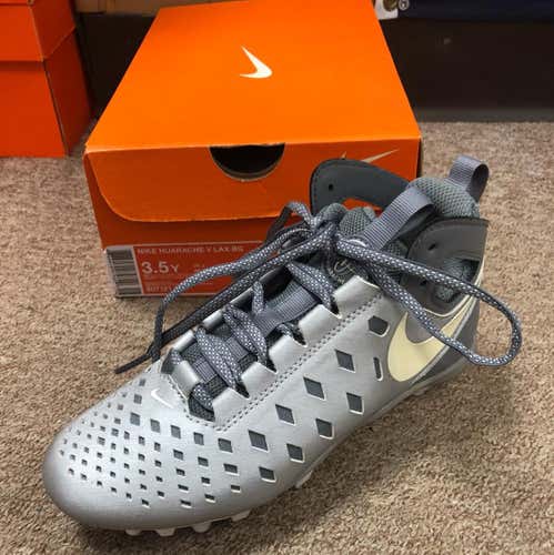 Nike Huarache V Size 3.5