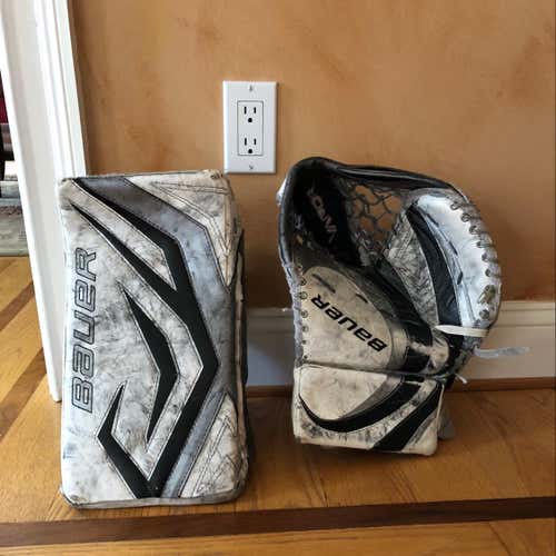 Bauer Blocker And Glove