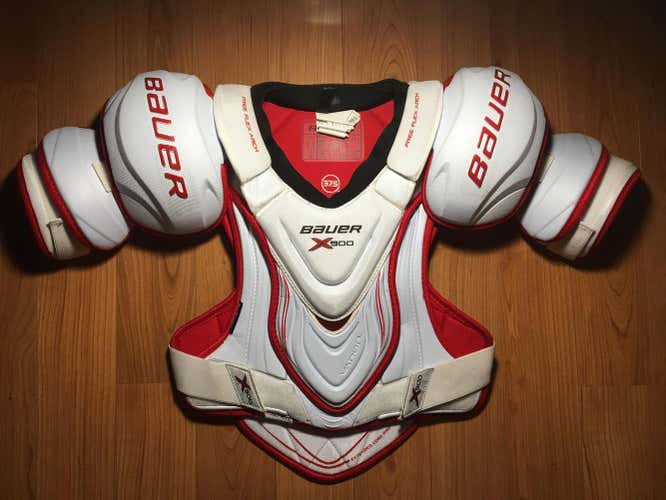 Bauer X900 Senior Shoulder Pads Small