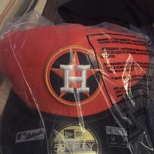 Houston Astro’s BRAND NEW Hat