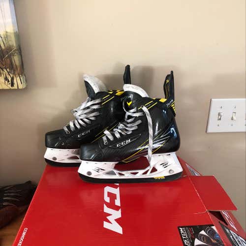 CCM SUPER TACKS