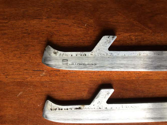 Size 10 Bauer Goalie Skate Blades/Steel - 4mm