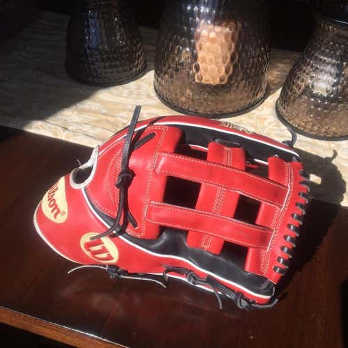 Wilson A2K Mookie Bets GOTM 12.75 Rare