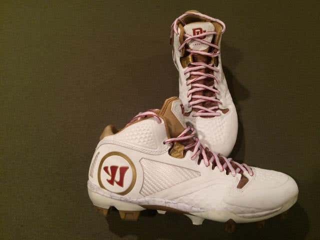 Univ of Denver Pioneers Warrior Cleats 9.5 Like new
