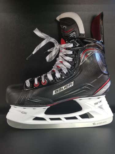 New Bauer Vapor X600 Skates Junior Size 5