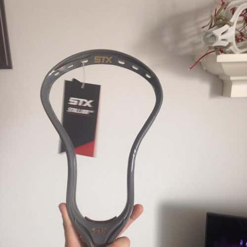 BNWT Stallion 700