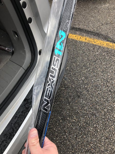 New Bauer Nexus 1N Griptac Stick Righty Toe 86 - 90 Senior