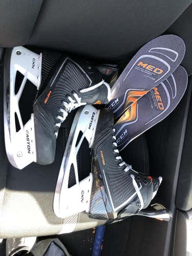Easton Mako II Skates Senior Size 10 GREAT CONDITION