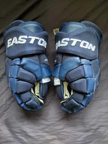 **Like New** Easton Synergy HSX Gloves Senior