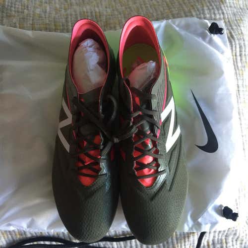 Brand New New Balance Furon 3.0 SG Size 11