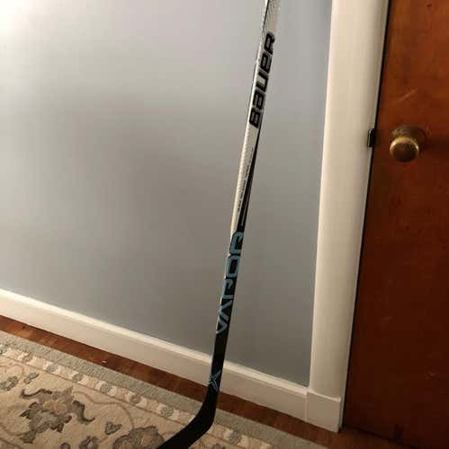 Bauer Matrix Pro RH Stick (Intermediate) — NEED GONE