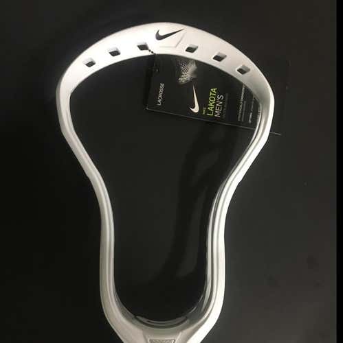 BNWT Nike Lakota 2 U