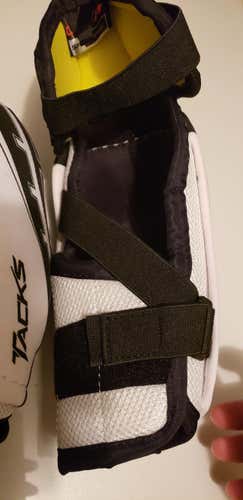 Hockey elbow pads and shins combo 14in
