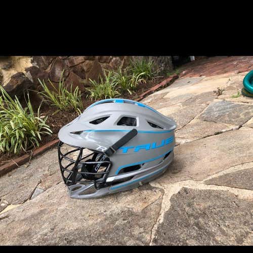 TRUE Lacrosse Helmet (Cascade R)
