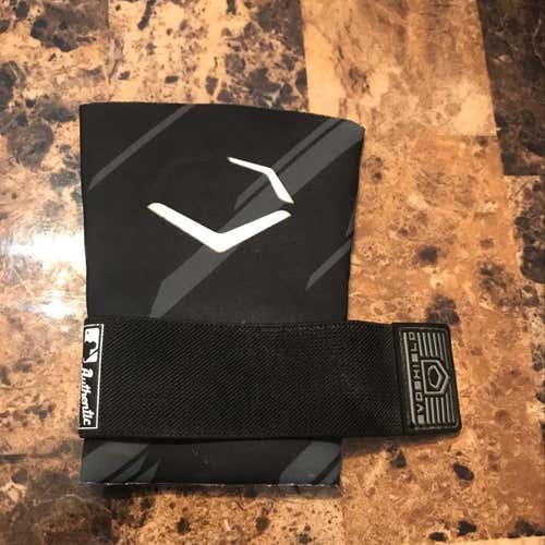 Evoshield Black Speed Stripe Wrist Compression Sleeve