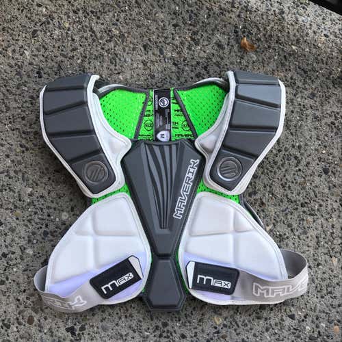 NEW Maverick Max Speed Shoulder/ Chest Pads  SIZE M