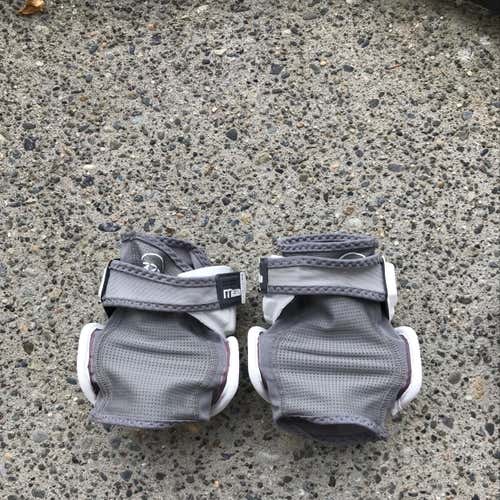 USED MAVERICK MAX ELBOW PADSPADS
