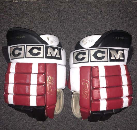 Used CCM 652 Tacks Senior Gloves