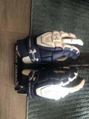 BN! Under armor Headline lax Gloves 13.5”