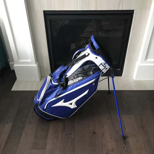 USED 14 WAY 2017 MIZUNO PRO STAFF STAND BAG