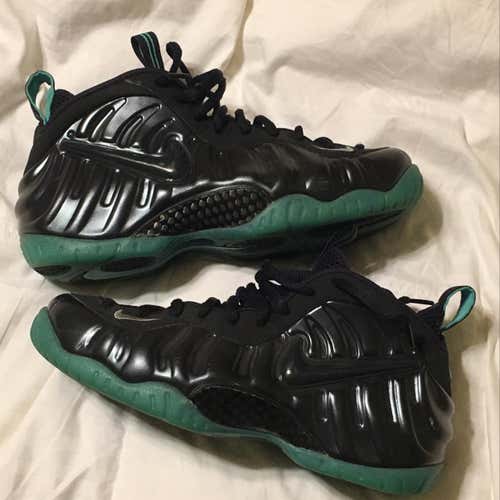 EUC Nike Foamposite Size 9 Obsidian/Aqua