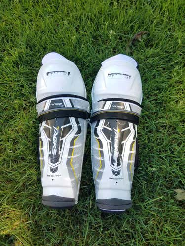 CCM Tacks 4052 Shin Pads Senior