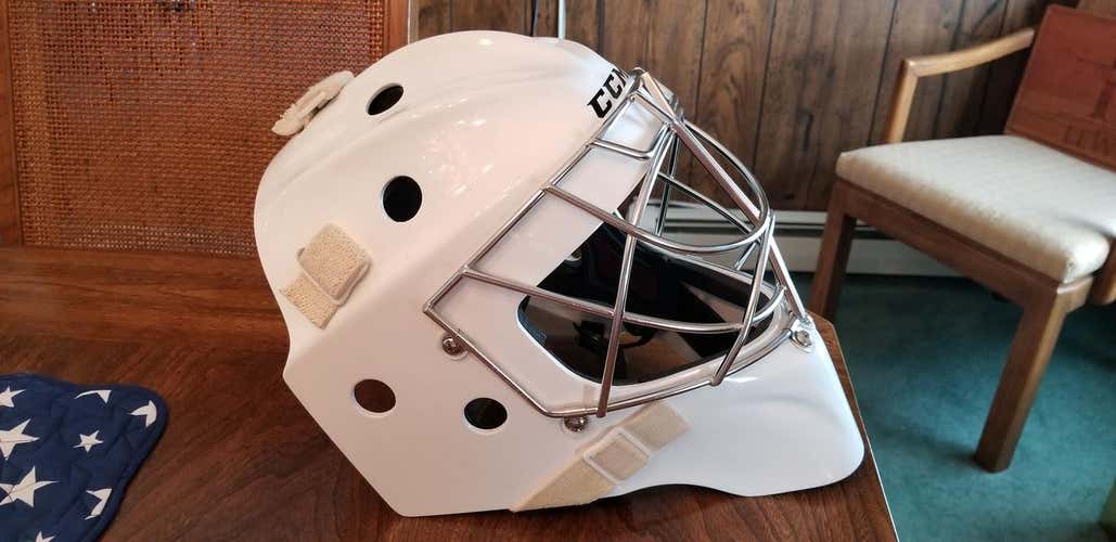 CCM Pro Sr. Non Certified Cat Eye Goalie Mask ’15 Model