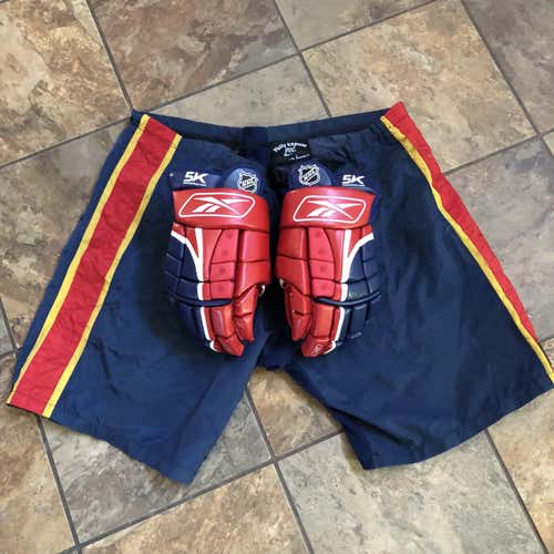 Reebok 5K Hockey Gloves 13" Red/White/Blue w/ Matching Shell
