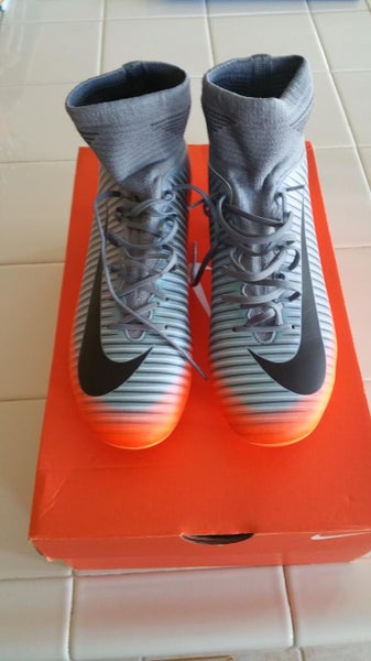 New Nike Mercurial SuperFly V Youth Size 5
